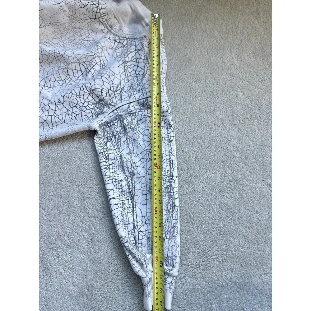 Lululemon Crewneck Sweatshirt Women's All Over Print White No Tag Oversized